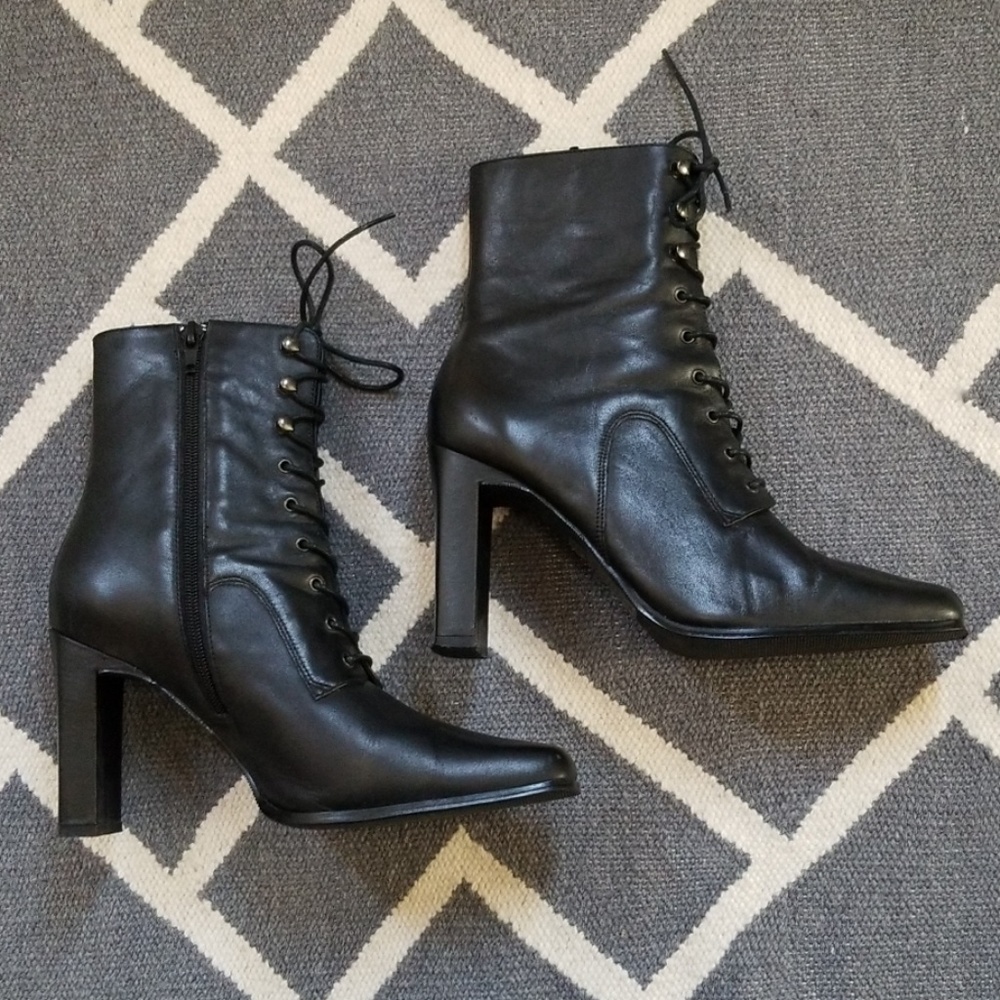 Newport News Black Leather Lace Up Boots, 8.5W